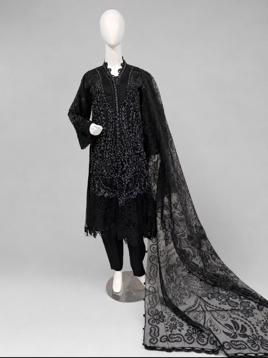 D7 VELVET-Elegant Black Embroidered Pakistani 3-Piece Suit