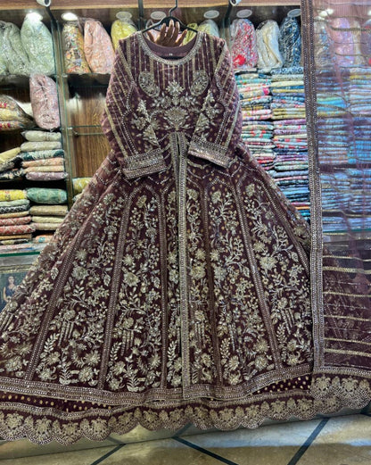 فستان ماكسي أورجانزا جميل مكون من قطعتين مع دوباتا (مستوحى من المصمم)