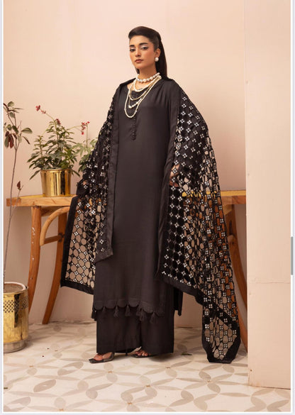 Premium Winter Dhunak 3-Piece Suit with Maria B Inspired Sheesh Dupatta – Luxury Winter Collection