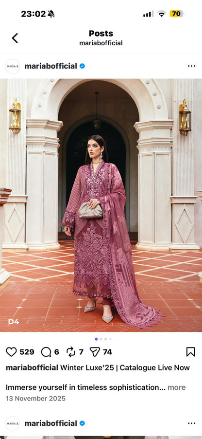 D4 ماریا بی (انسپائرڈ) – پنک سافٹ آرگنزا ونٹر لکس کلیکشن 2025 | XL سے چھوٹا